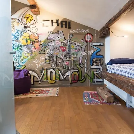 Rum i privatbostad The Graffiti - Roofs Panoramic View