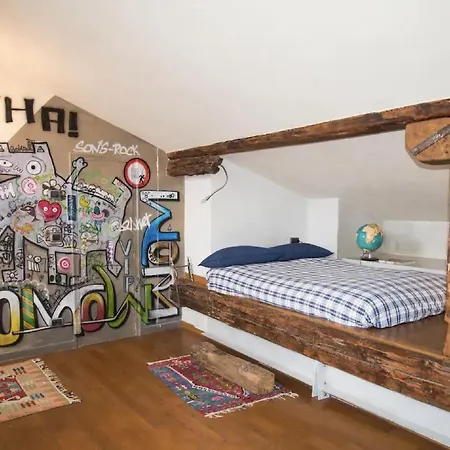 The Graffiti - Roofs Panoramic View Boloňa